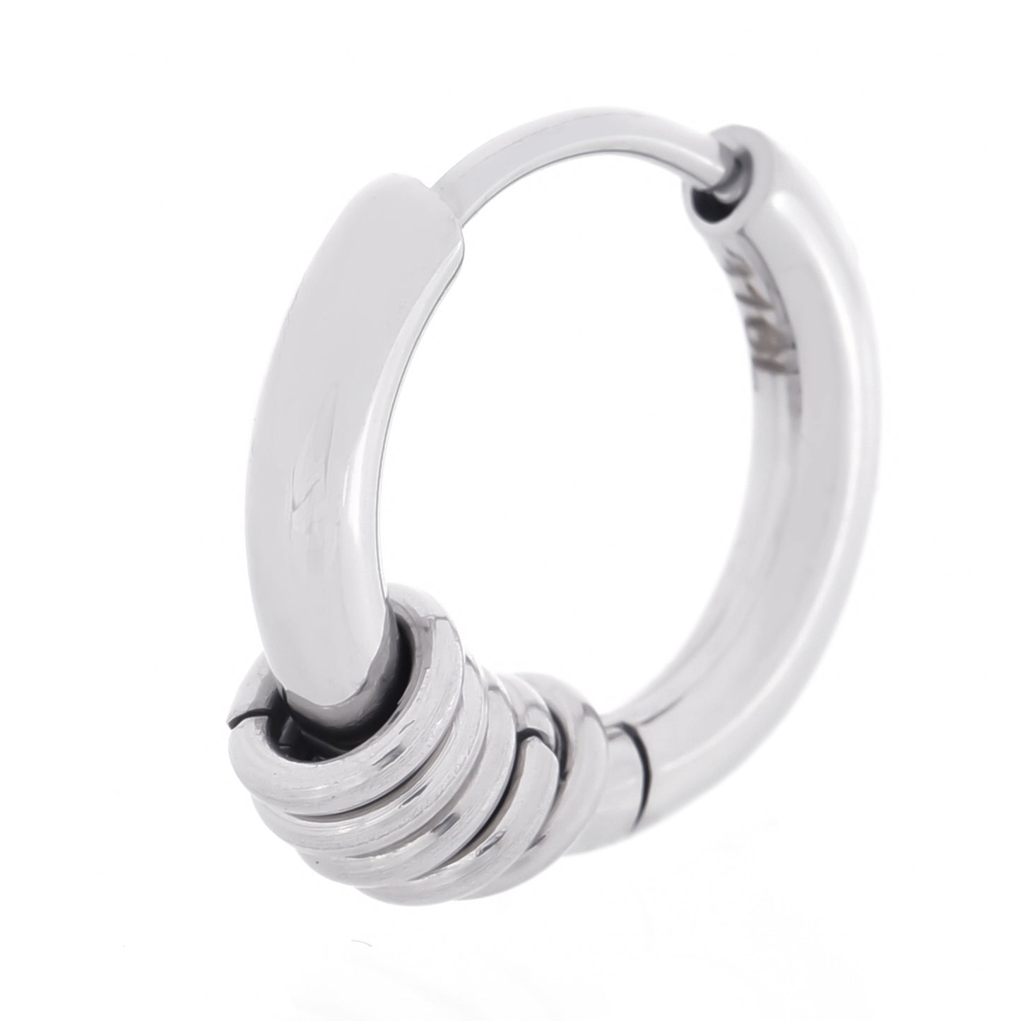 Truelements メンズ 5連リング付きシンプルフープピアス 正面画像 サージカルステンレス 316L シルバー (15mm) 片耳用