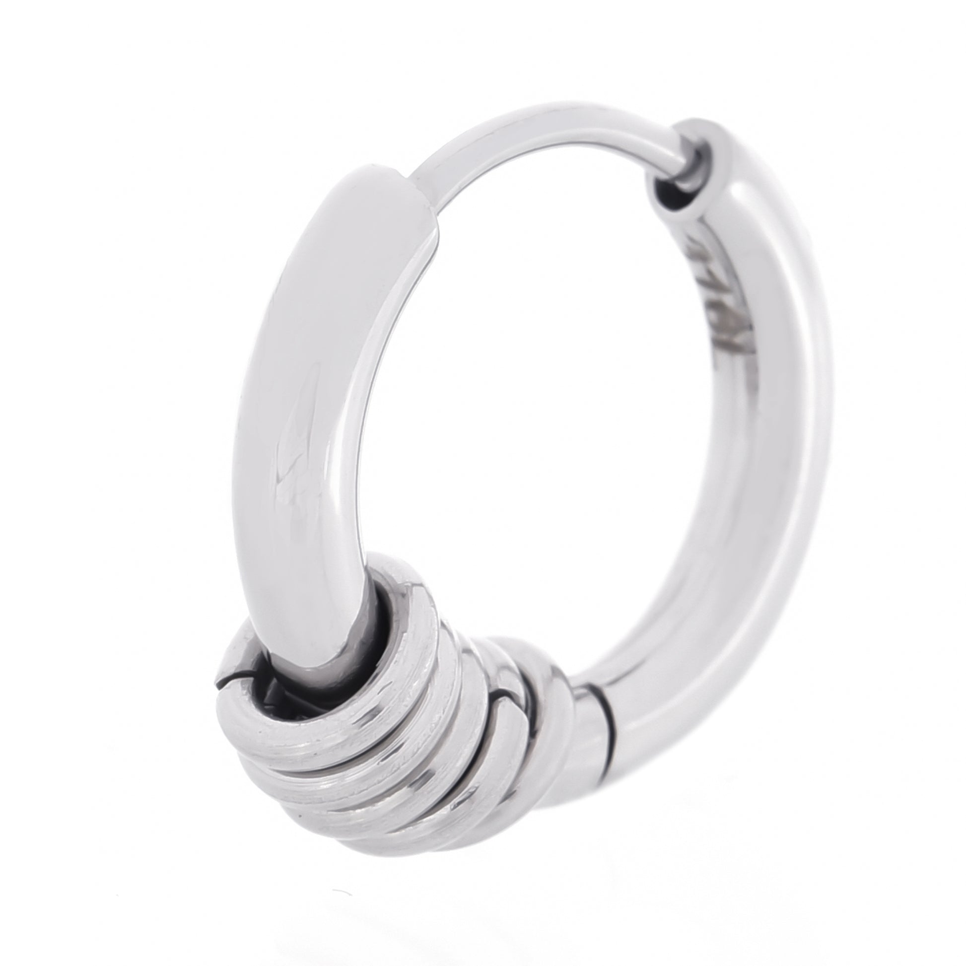 Truelements メンズ 5連リング付きシンプルフープピアス 正面画像 サージカルステンレス 316L シルバー (15mm) 片耳用