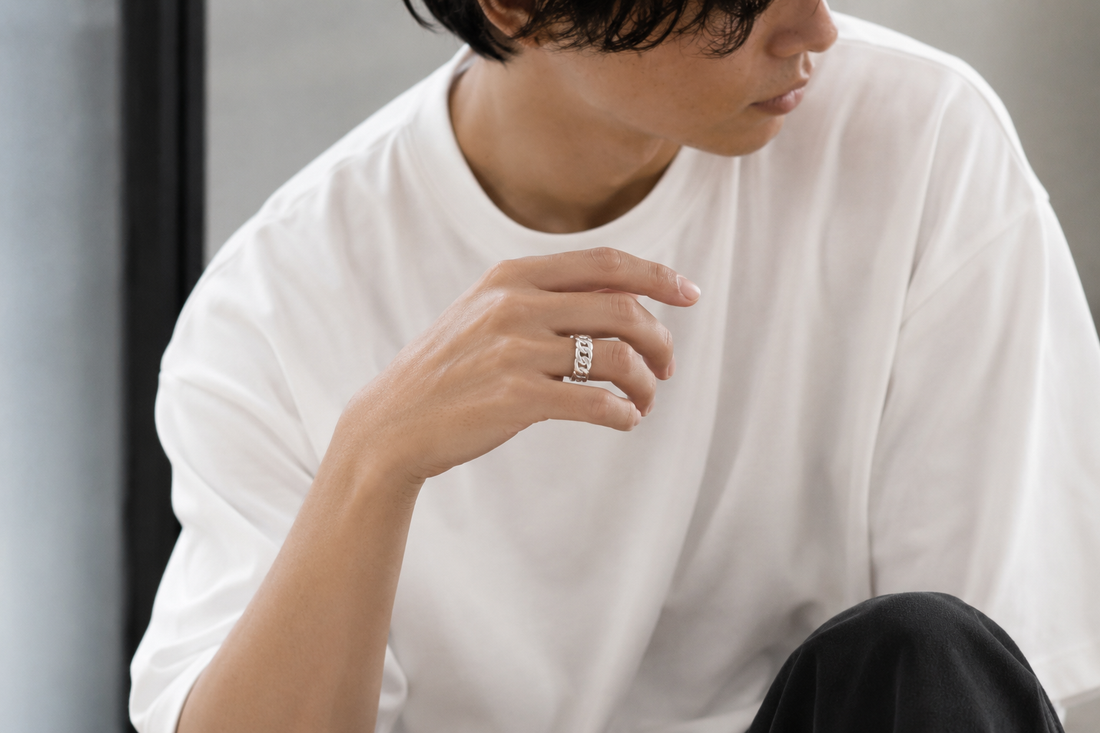 シルバー925 喜平チェーンリング メンズ 着用イメージ シンプル ユニセックス スタイル画像