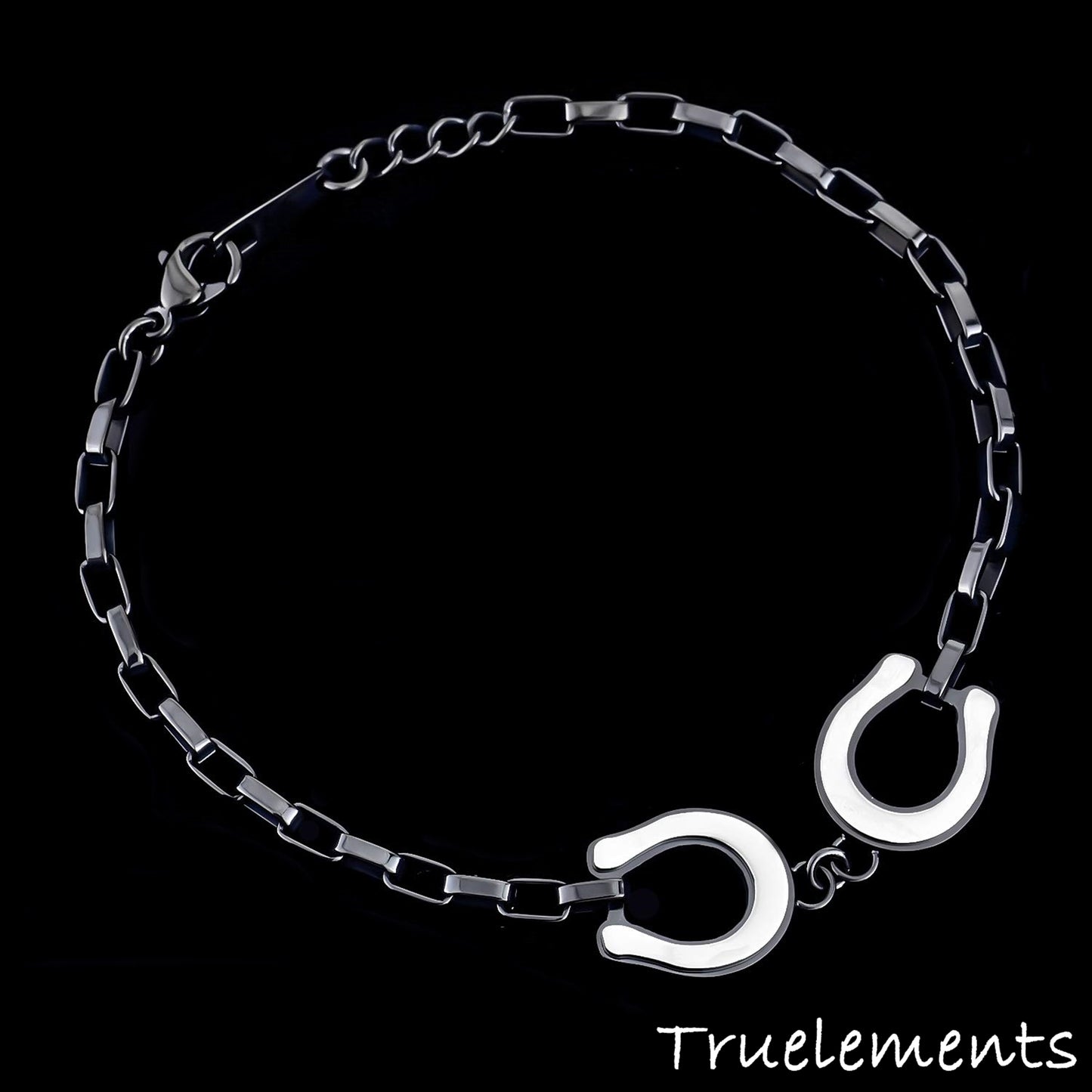 Truelements メンズ ブレスレット 馬蹄デザイン ブラック クローズアップ
