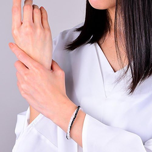 Truelements レディース シルバー925 ブラックスピネル ブルームーンストーン ブレスレット 着用イメージ