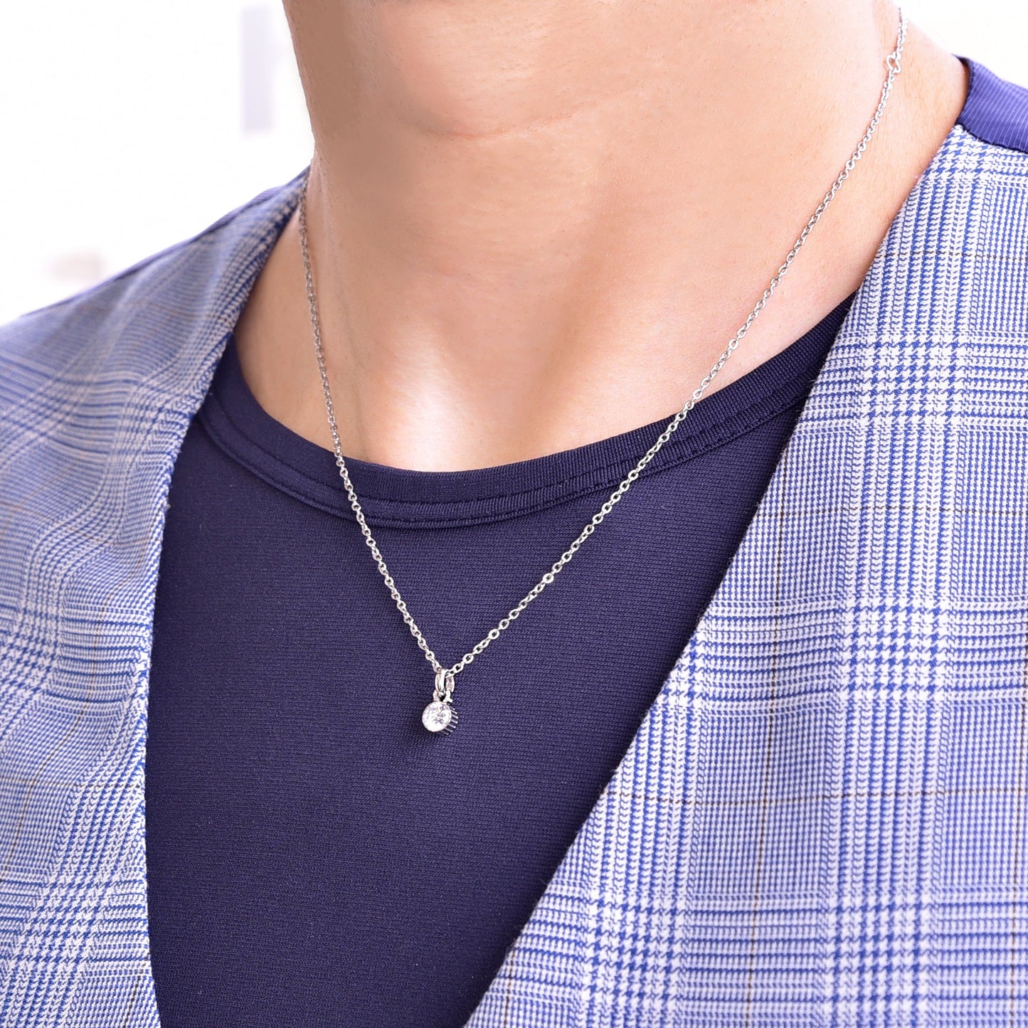 メンズ シルバー クリアジルコニア ネックレス 着用イメージ