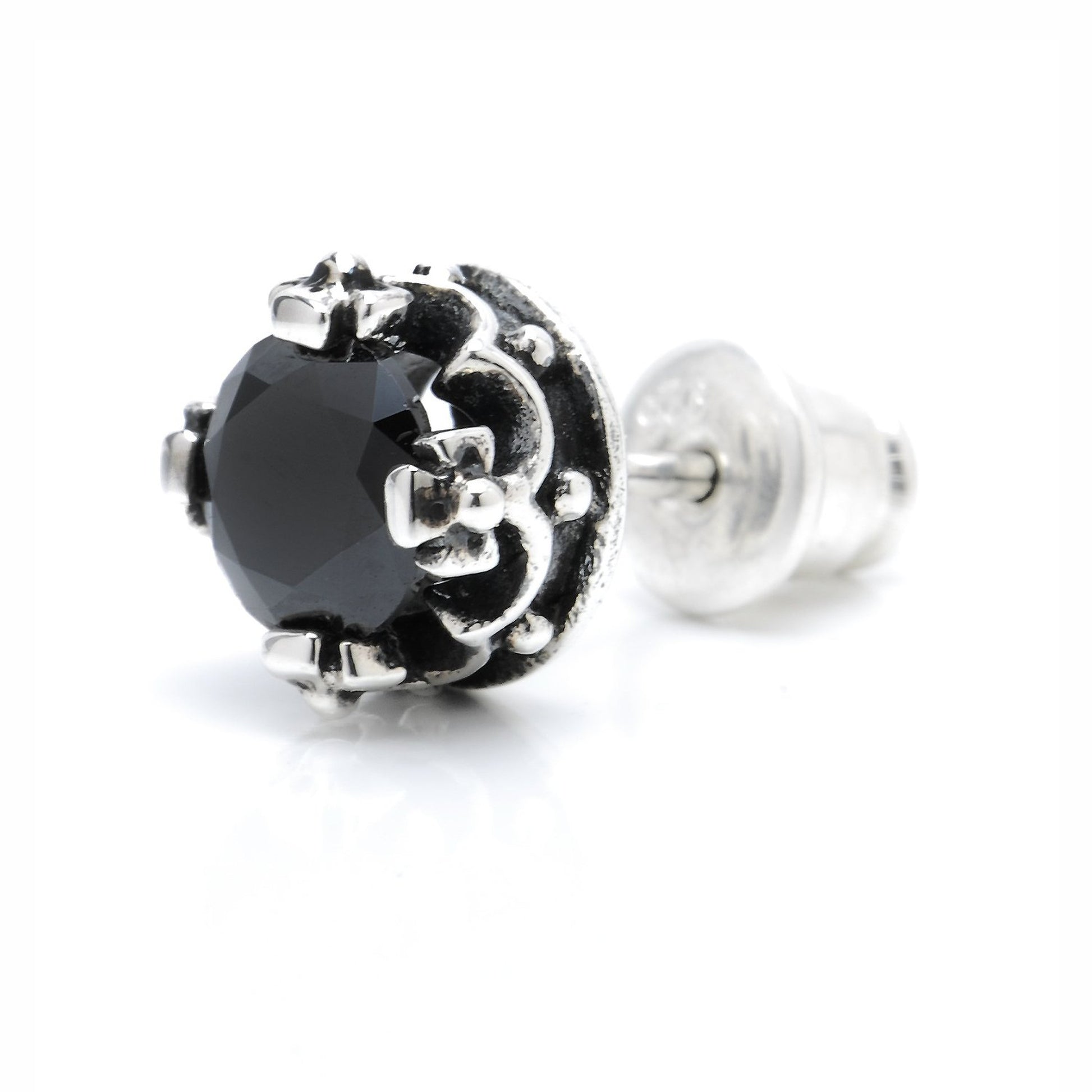 メンズ シルバー925 ブラックジルコニア 6mm クラウン スタッドピアス 斜め正面