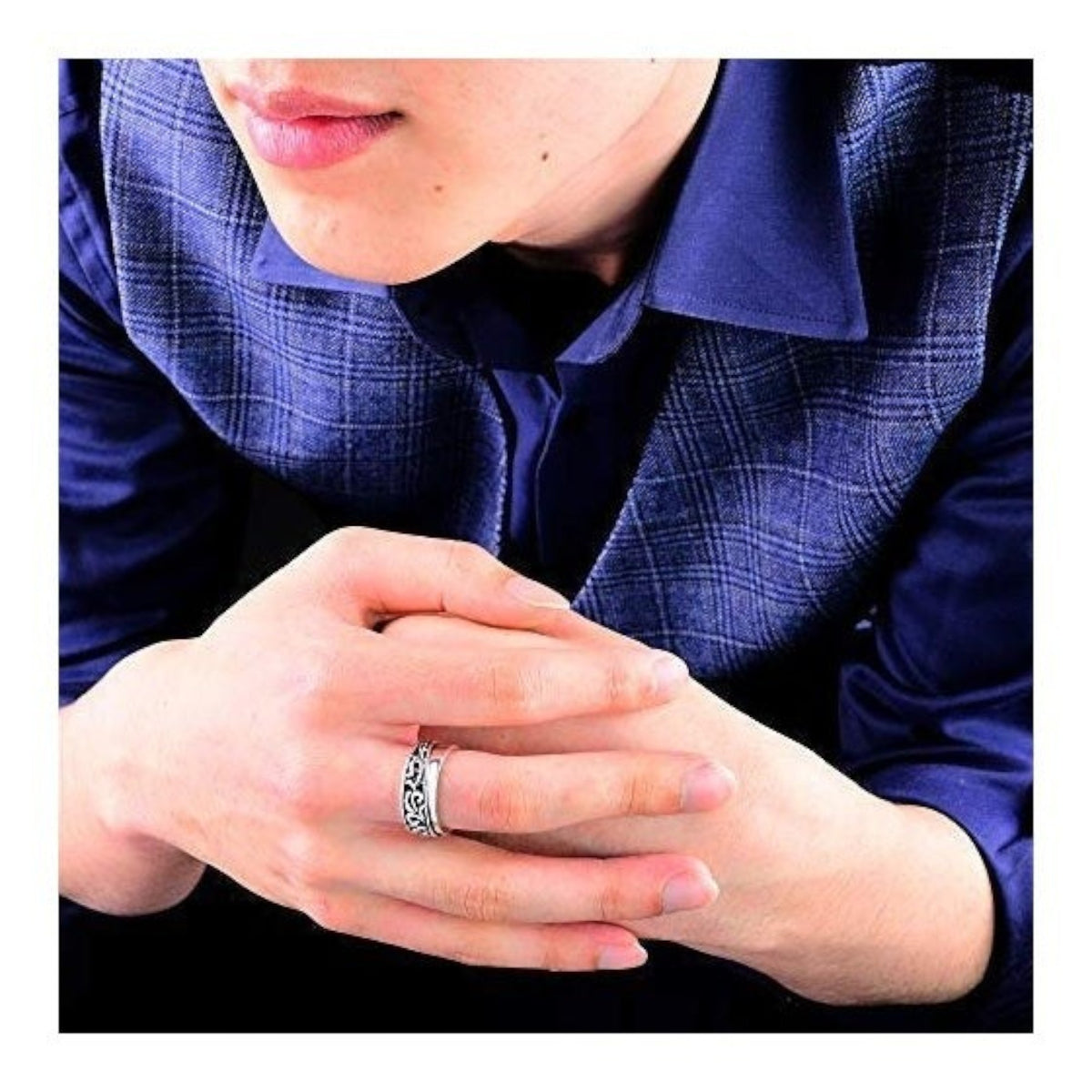Truelements Jewelry men's sterling silver 925 ring featuring an intricate oxidized arabesque scrollwork pattern