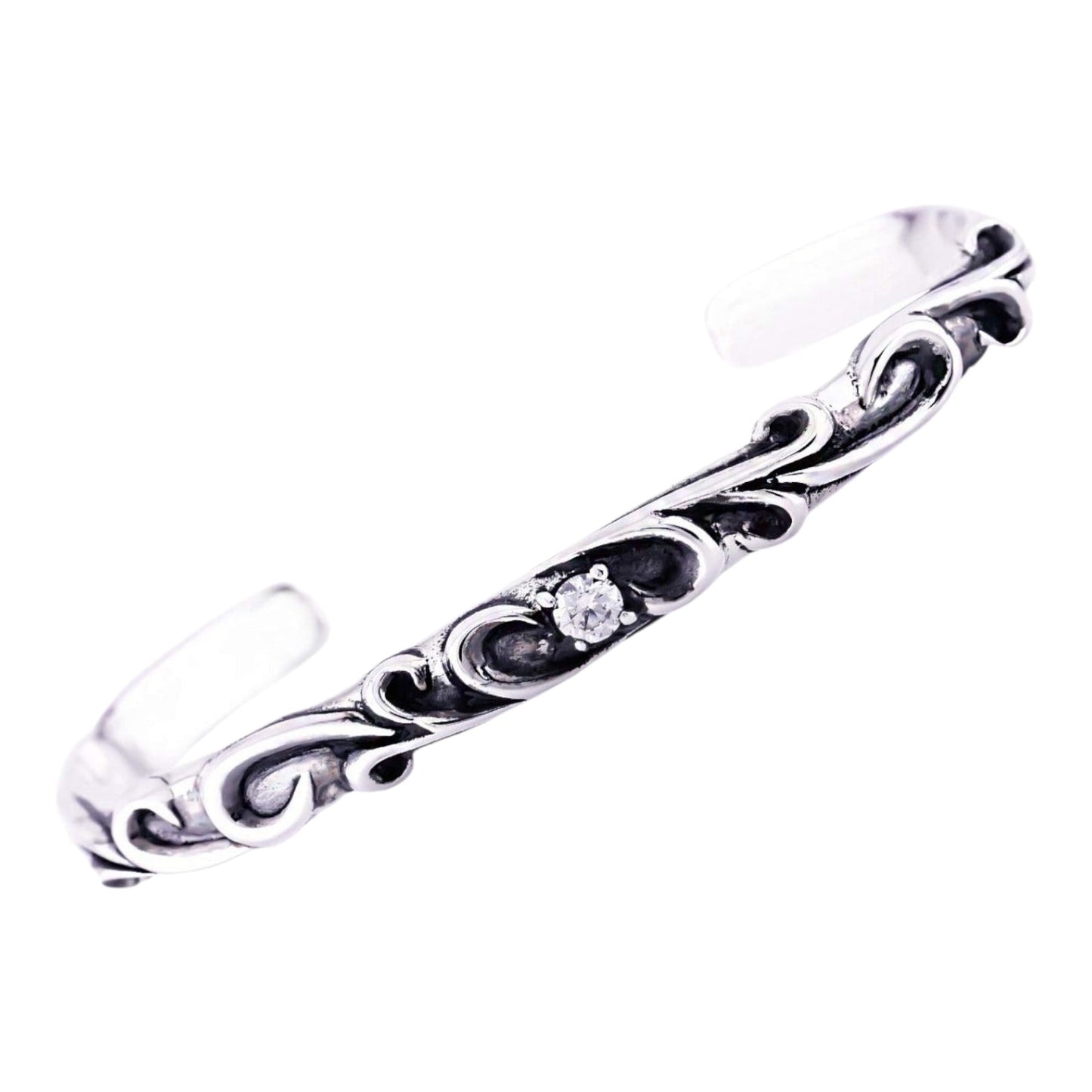 Truelements Jewelry sterling silver 925 men's cuff bracelet featuring an arabesque pattern and clear cubic zirconia.