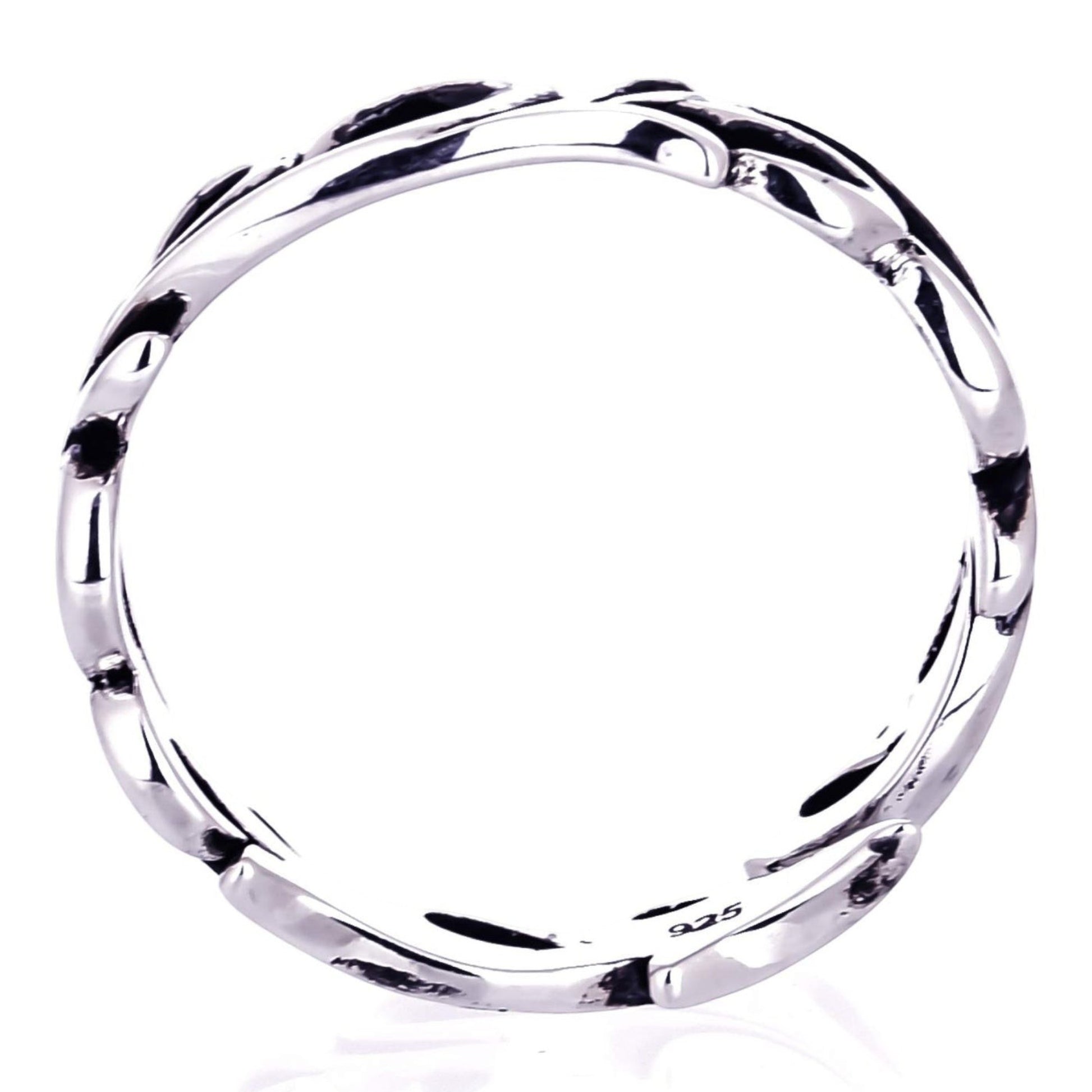 Truelements Jewelry men's sterling silver 925 ring featuring an intricate openwork arabesque scroll pattern
