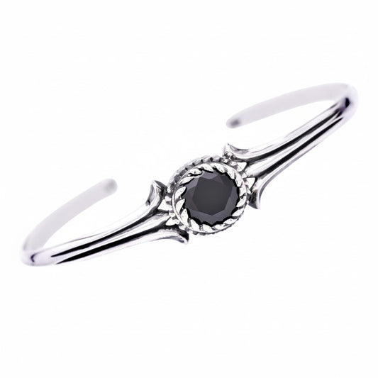 Truelements Jewelry unisex sterling silver bangle featuring a central 8mm black cubic zirconia stone with oxidized finish