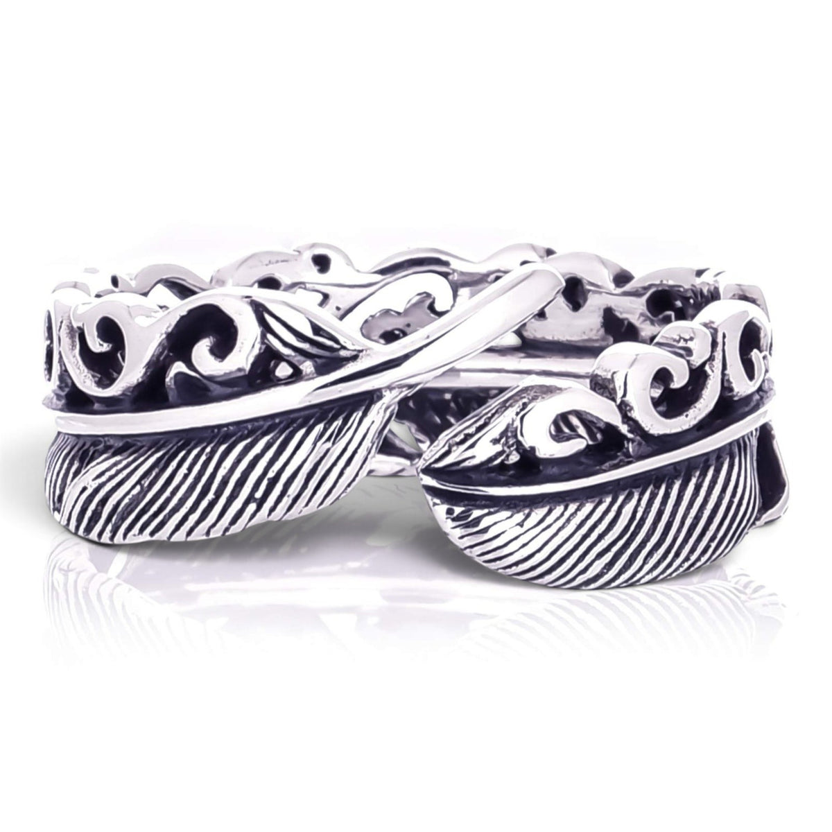 Truelements Jewelry silver 925 men's ring featuring an intricate arabesque scroll and feather native design