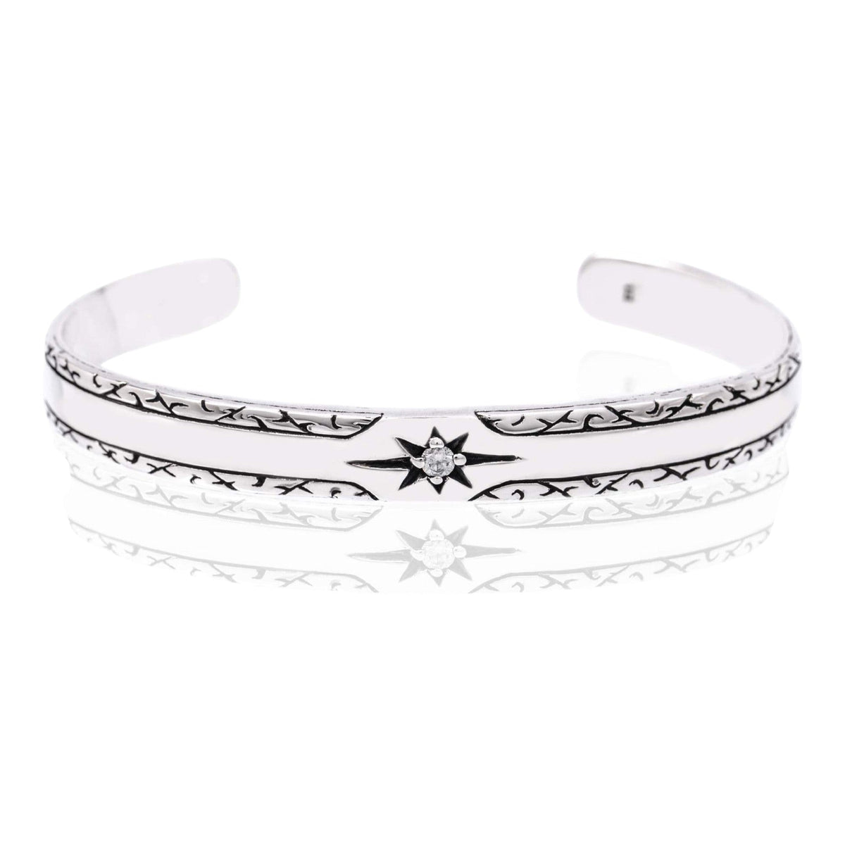 Truelements Jewelry sterling silver 925 men's bangle featuring a sun motif with a clear cubic zirconia stone.