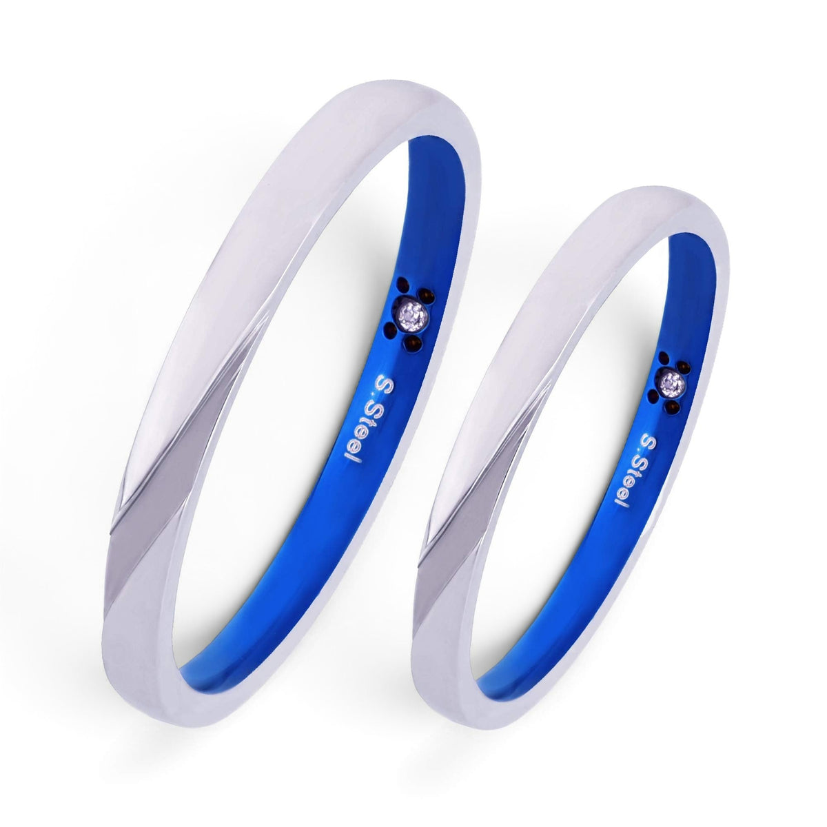 Truelements Jewelry stainless steel wave ring with blue ion plating and a clear diamond inlay