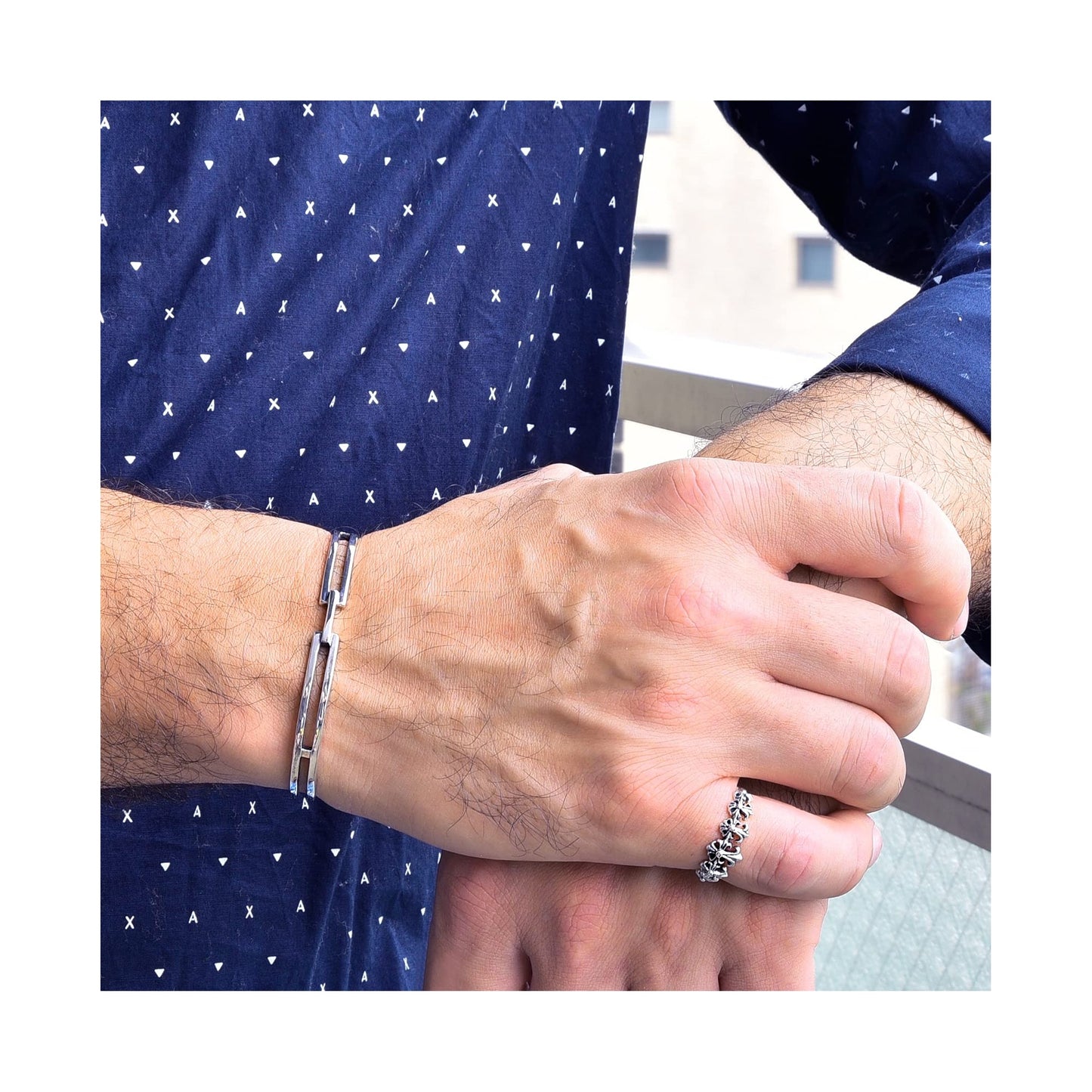 Truelements メンズ シルバー925 クロスリング 着用イメージ